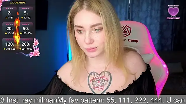 Snapshot of AliceMilr chatting on May 30, 8:31 am AliceMilr online show from May 30, 8:31 am