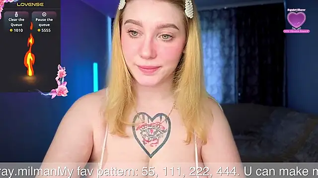 Snapshot of AliceMilr chatting on May 10, 9:24 am AliceMilr online show from May 10, 9:24 am