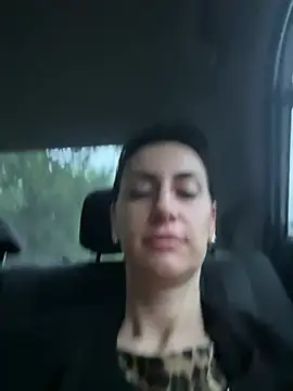 MissGiulia online show from May 14, 2:52 am
