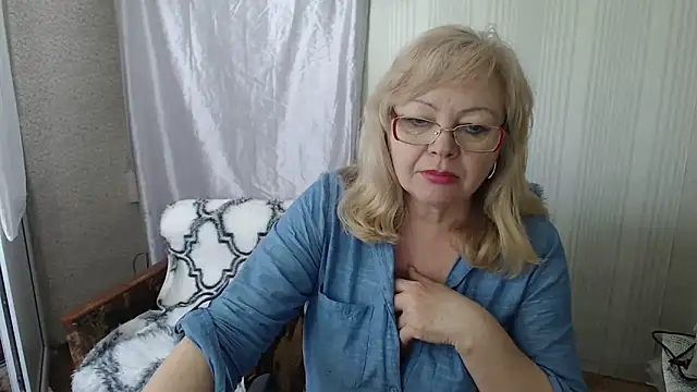 LavandaMay online show from April 29, 10:52 am