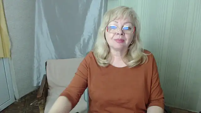 LavandaMay online show from May 12, 7:20 pm