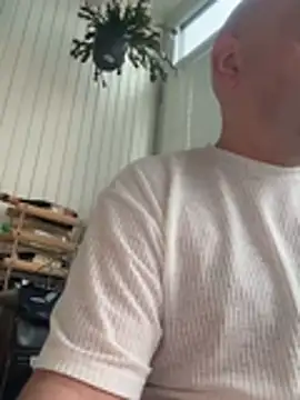 elysmay online show from April 16, 4:46 am