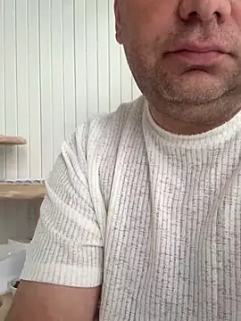 elysmay online show from April 14, 7:35 am