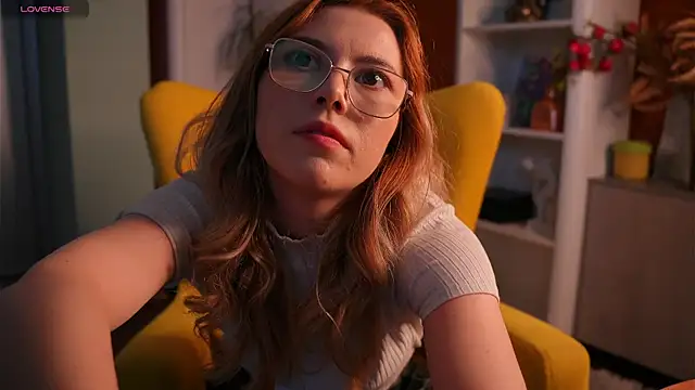 SonyaCubine online show from April 12, 11:35 am