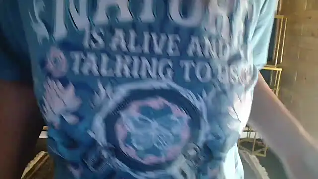 Snapshot of NicoleLove_ chatting on June 17, 5:07 am NicoleLove online show from June 17, 5:07 am