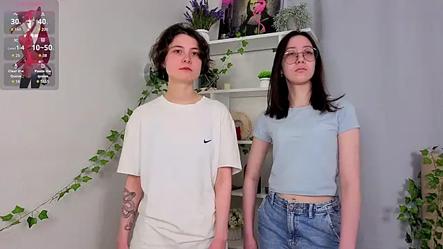 AllisonKierce online show from April 18, 3:20 am