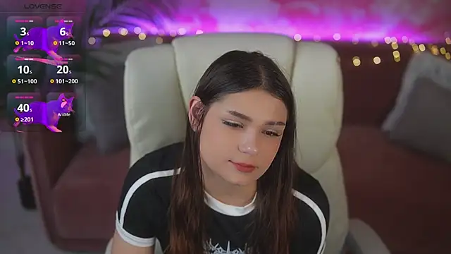 MeJessieDream online show from April 9, 1:39 pm