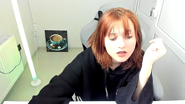 GoldenKiss online show from May 17, 7:08 am