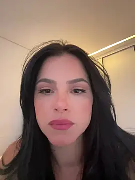Snapshot of LOUISEE__ chatting on April 16, 2:07 pm LOUISEE online show from April 16, 2:07 pm