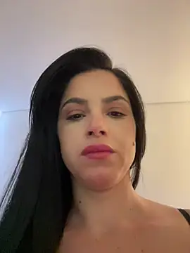 Snapshot of LOUISEE__ chatting on April 29, 10:52 am LOUISEE online show from April 29, 10:52 am