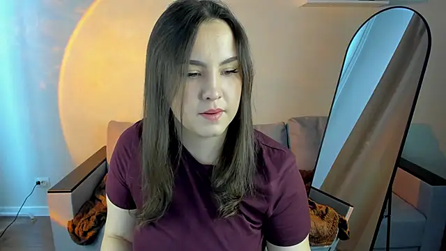 Nelie Evans online show from May 19, 1:43 am