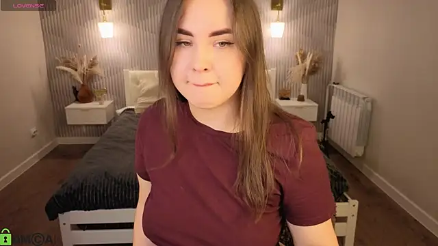 Nelie Evans online show from June 5, 1:10 am