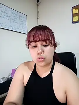 AliceScoot  online show from May 11, 6:27 pm