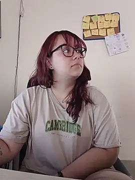 AliceScoot  online show from June 22, 6:05 pm