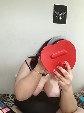 atesli zumra online show from April 17, 12:52 pm