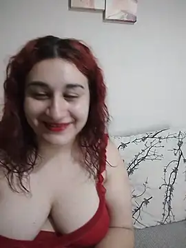 Snapshot of atesli_zumra chatting on July 18, 9:56 pm atesli zumra online show from July 18, 9:56 pm
