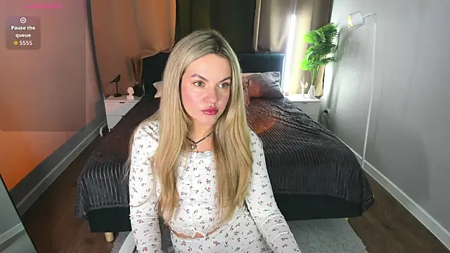 Jennifer Perezz online show from June 10, 5:03 pm