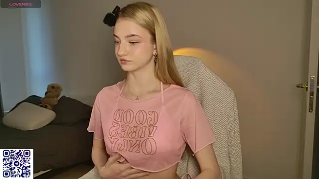  Magic smile online show from April 21, 1:28 pm