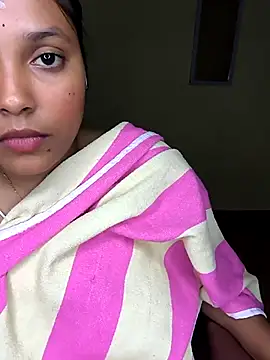 Snapshot of Tamilmoon006 chatting on May 19, 3:41 pm Tamilmoon006 online show from May 19, 3:41 pm