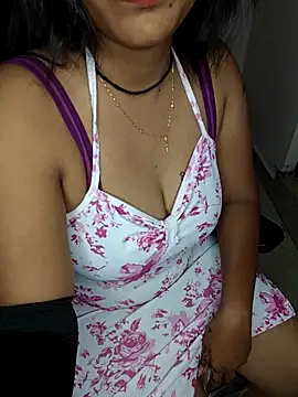 Snapshot of Tamilmoon006 chatting on July 11, 6:03 am Tamilmoon006 online show from July 11, 6:03 am