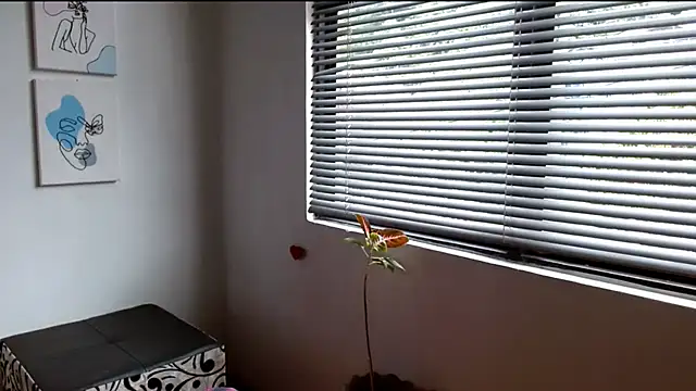 Snapshot of alisonnturbay chatting on May 29, 2:01 pm alisonnturbay online show from May 29, 2:01 pm