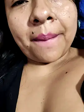 Snapshot of alisonnturbay chatting on July 2, 3:23 am alisonnturbay online show from July 2, 3:23 am