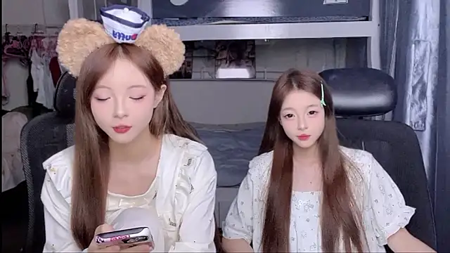 xiaoqiao-daqiao online show from June 3, 6:45 pm