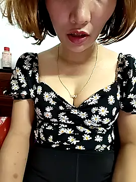 Snapshot of 2_banana chatting on May 8, 2:54 pm 2 banana online show from May 8, 2:54 pm