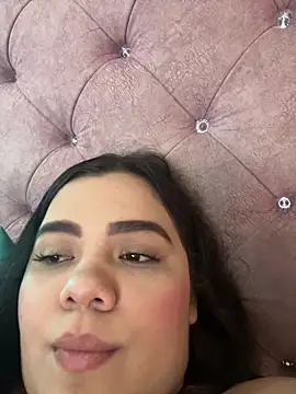 laurenlaine online show from May 31, 3:23 am