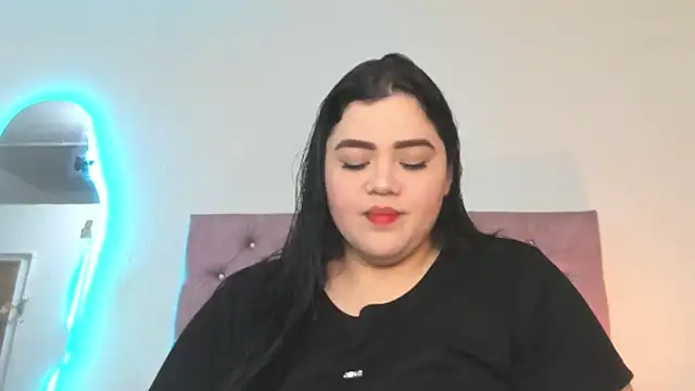 laurenlaine online show from June 7, 2:22 pm