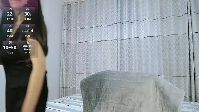 lindafeng online show from April 14, 12:15 am