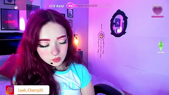 Snapshot of Leah_cherry chatting on July 1, 10:32 pm Leah cherry online show from July 1, 10:32 pm