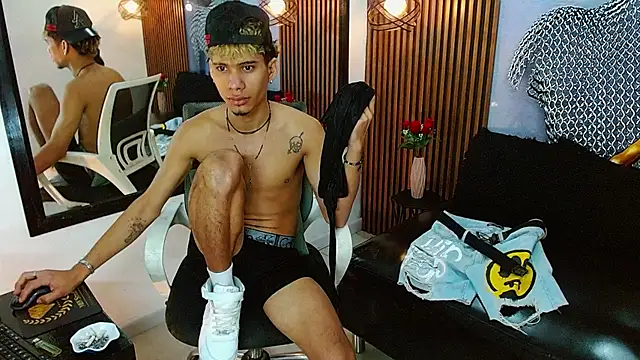 Skinny cute Alyer online show from June 25, 5:12 am