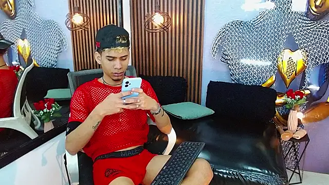 Skinny cute Alyer online show from June 14, 2:08 am