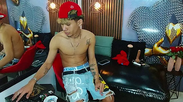 Skinny cute Alyer online show from July 12, 2:12 am