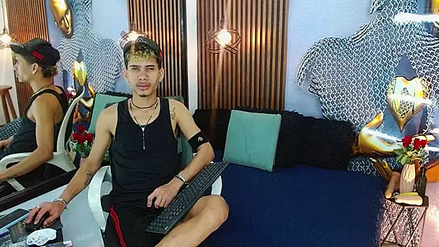 Skinny cute Alyer online show from May 30, 2:07 am
