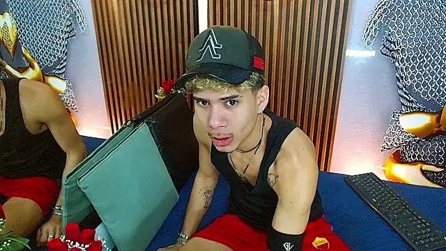 Snapshot of Skinny_cute_Alyer chatting on May 25, 3:06 am Skinny cute Alyer online show from May 25, 3:06 am