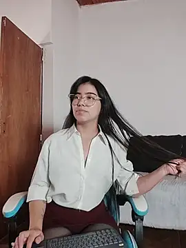 Iam eli09 online show from April 21, 12:01 am