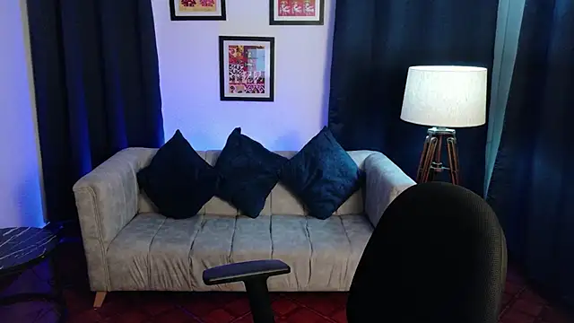 Snapshot of Emily_Cherry_ chatting on June 8, 2:17 pm Emily Cherry online show from June 8, 2:17 pm