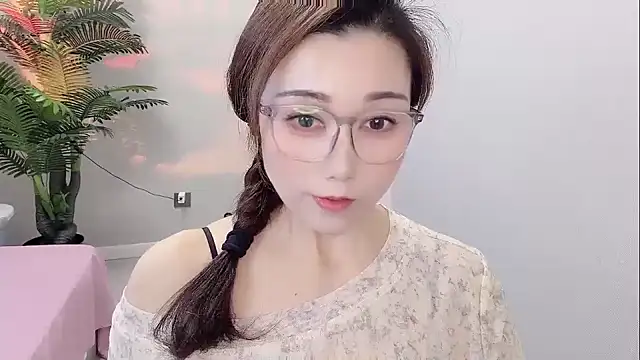 Yunxi- online show from May 3, 3:33 am