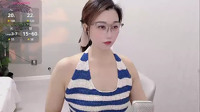 Yunxi- online show from July 18, 1:20 pm