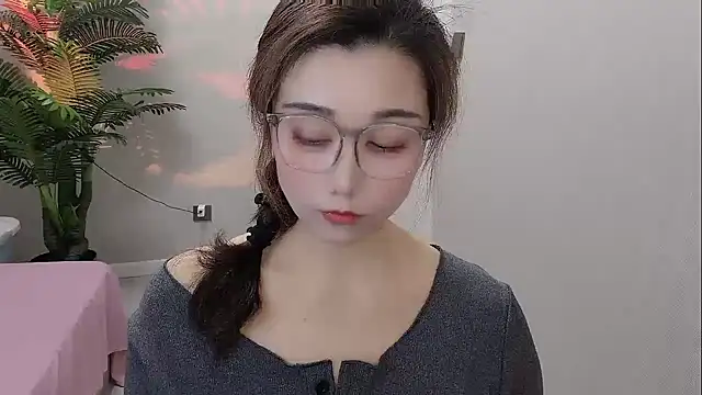 Yunxi- online show from May 2, 1:38 pm
