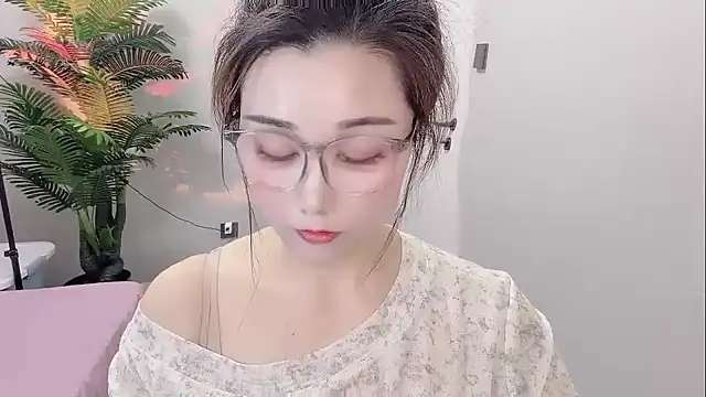 Yunxi- online show from April 30, 12:56 pm
