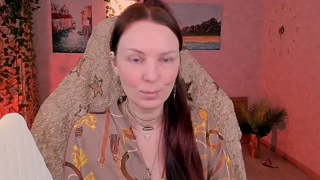 LanaRadiance online show from May 7, 7:34 am