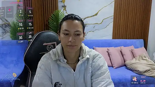 Snapshot of alonddra_tay chatting on June 12, 11:41 am alonddra tay online show from June 12, 11:41 am