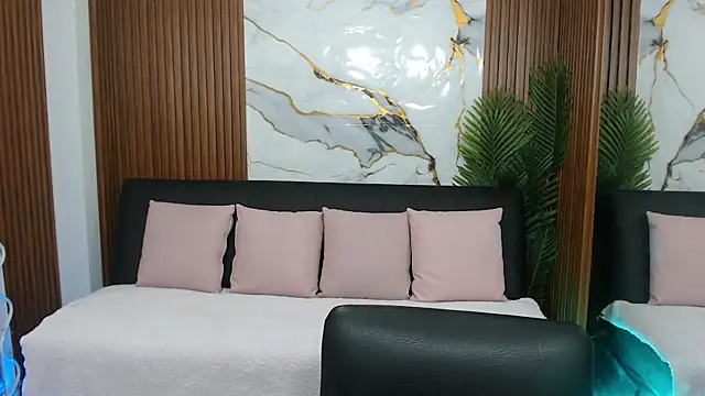 alonddra tay online show from April 17, 11:46 am