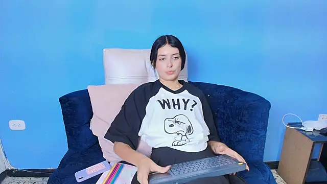 VIOLET 19XXX online show from July 1, 11:27 pm