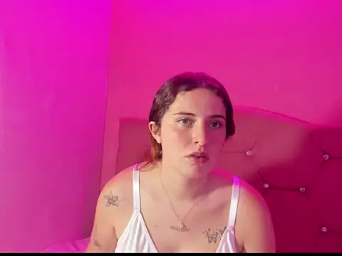 Cherry Boom18 online show from April 11, 8:01 pm