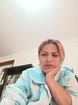Snapshot of LUISA__07 chatting on May 2, 1:55 am LUISA 07 online show from May 2, 1:55 am