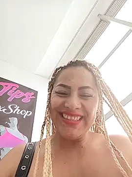 LUISA  07 online show from April 15, 7:58 pm